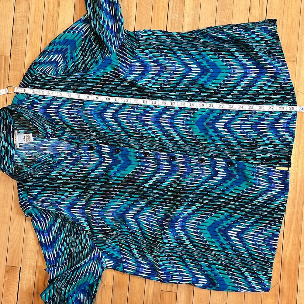 Catherines Top - Picture 11 of 13